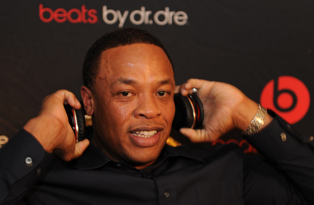 how much did dre sell his beats to apple for